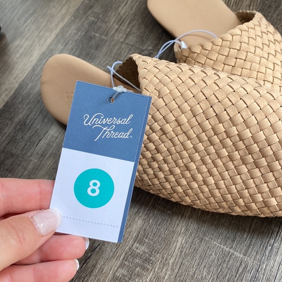 Women’s slip on shoes size 8 - Picture 3 of 5